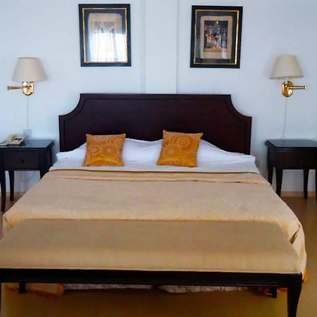Ada Beach Hotel Karavas  Екстер'єр фото
