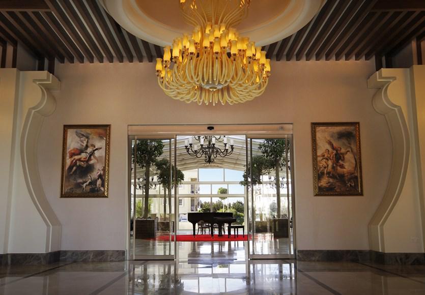 Ada Beach Hotel Karavas  Екстер'єр фото