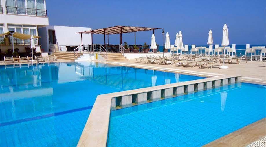 Ada Beach Hotel Karavas  Екстер'єр фото